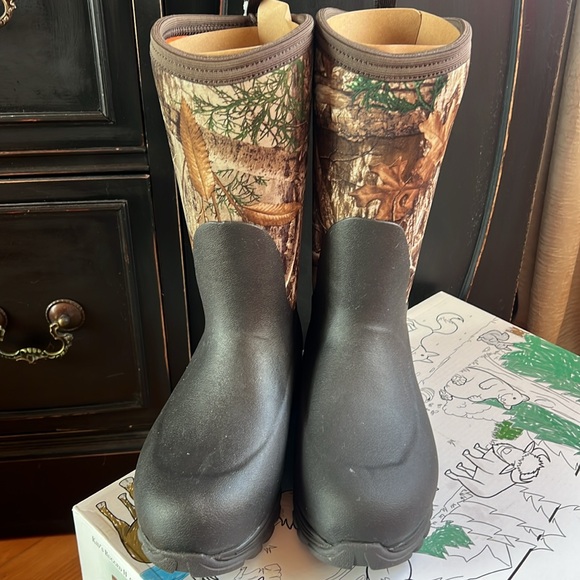 The Muck Boot Company Kid's Rugged II Outdoor Winter Boot, Brown/Real Tree, sz 2 - Picture 3 of 16